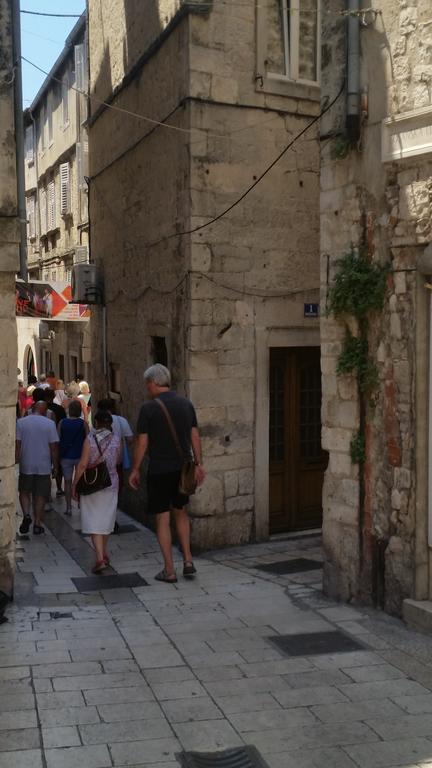 Diocletians Palace Apartment For Two Split Buitenkant foto